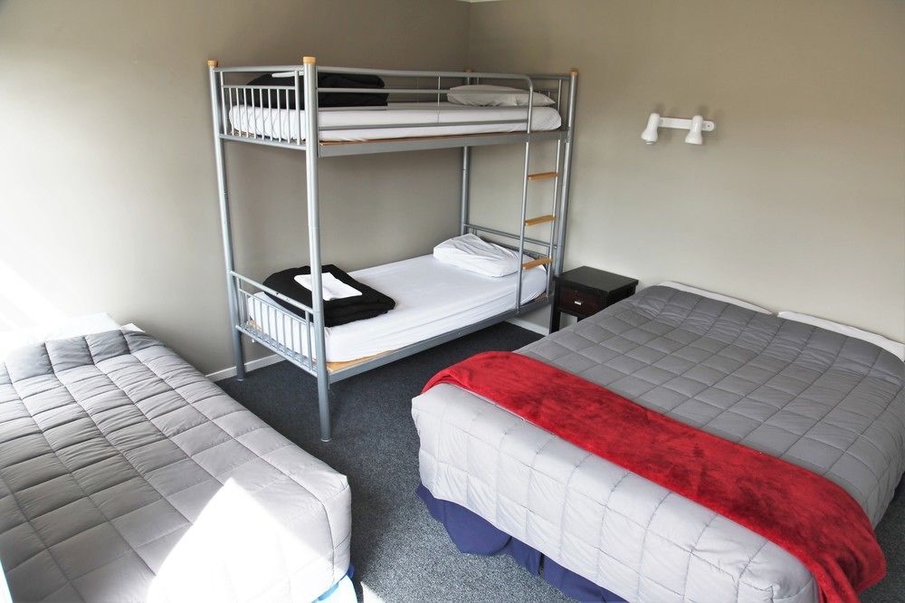 Lknz & Cafe Hostel